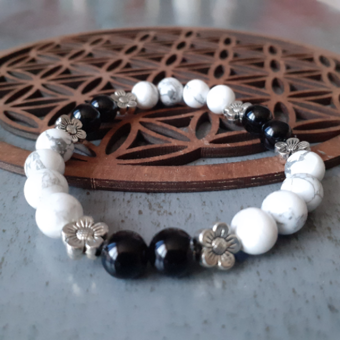 Bracelet Marguerite Howlite et Onyx