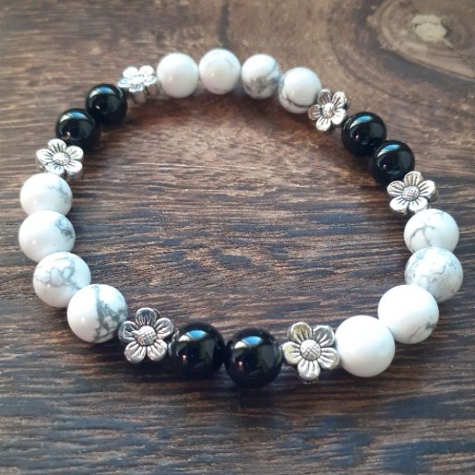 Bracelet Marguerite Howlite et Onyx